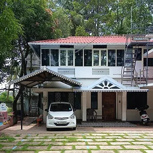 Privatunterkunft Blue Birds Homestay, Cherai Beach