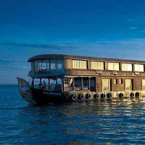 Botel Harmony Houseboats, Alappuzha